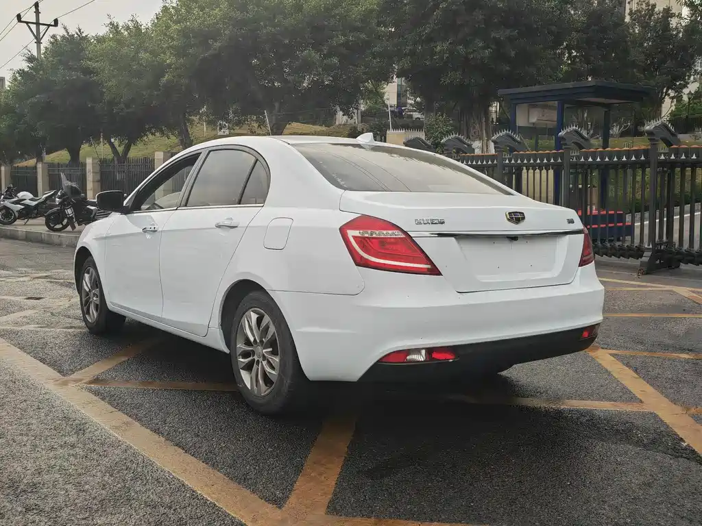 Geely Auto Geely Emgrand 2016 Sedan 1.5L Manual Upward Edition 2016 - thumbnail 9