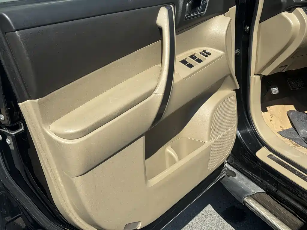 Toyota Toyota Highlander 2009 2.7L 2WD 7-seater Luxury Navigation Edition 2010 - thumbnail 15