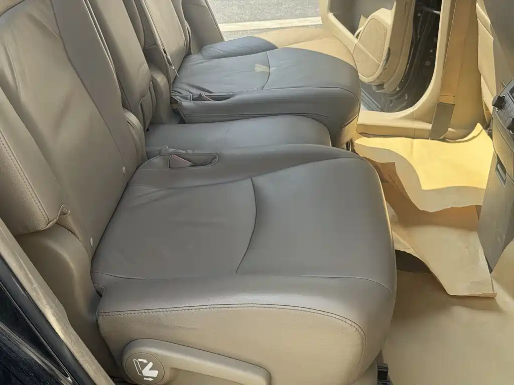 Toyota Toyota Highlander 2009 2.7L 2WD 7-seater Luxury Navigation Edition 2010 - thumbnail 26