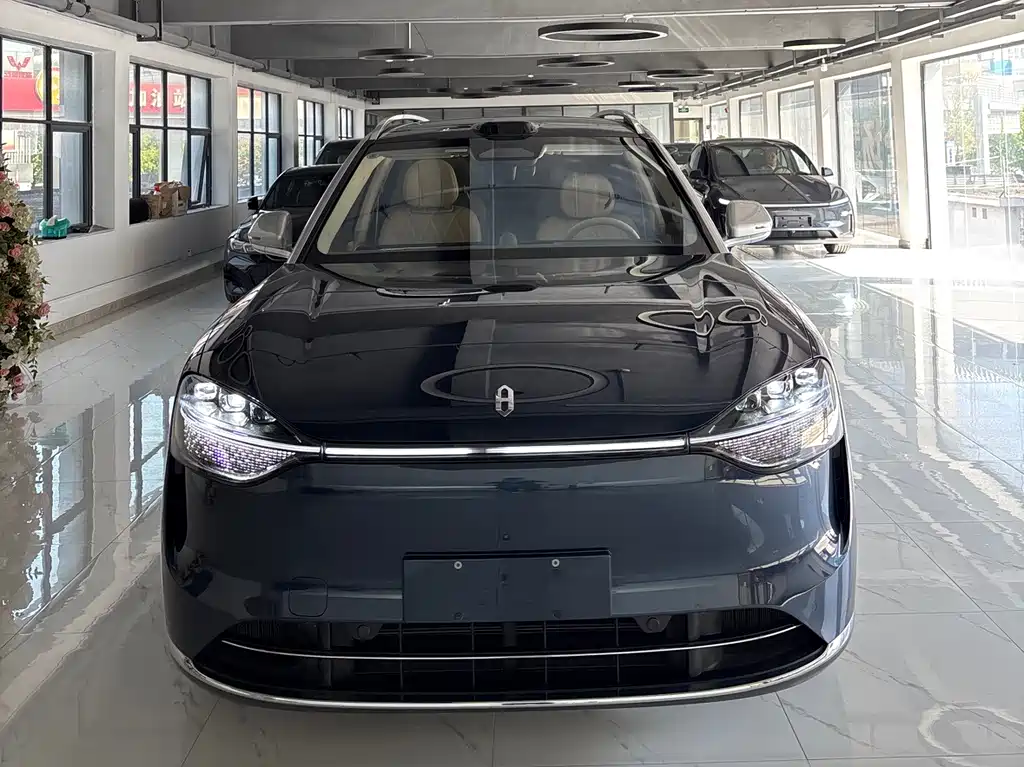 AITO M9 Aito M9 2025 Extended Range Ultra 52kWh 6-seat Version (192-line LiDAR) 2025 - thumbnail 2