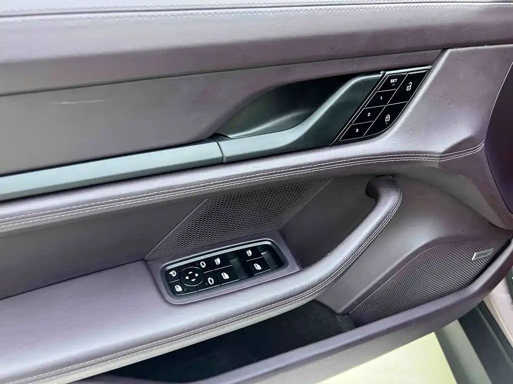 Porsche Porsche Taycan 2020 Taycan 2022 - thumbnail 10
