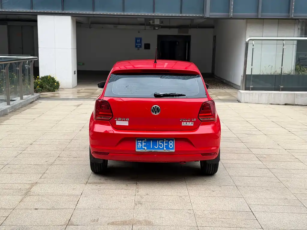 Volkswagen Volkswagen Polo 2014 1.6L Automatic Comfort Edition 2015 - thumbnail 5