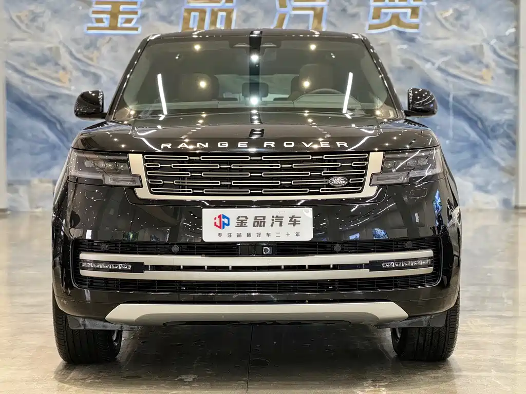 Land Rover Range Rover 2024 3.0 L6 400PS Vogue Long Wheelbase 7-seater 2024 - thumbnail 2