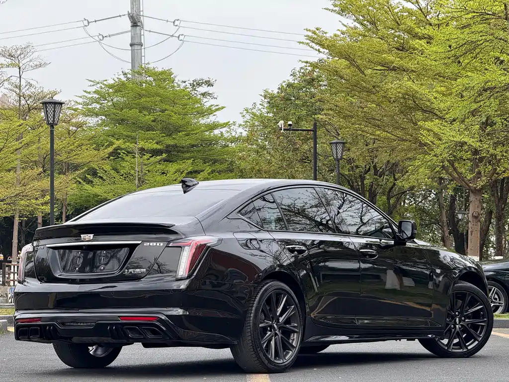 Cadillac Cadillac CT5 2022 28T Luxury 2022 - thumbnail 4