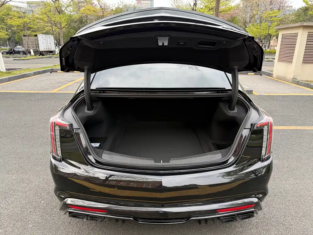 Cadillac Cadillac CT5 2022 28T Luxury 2022 - thumbnail 8
