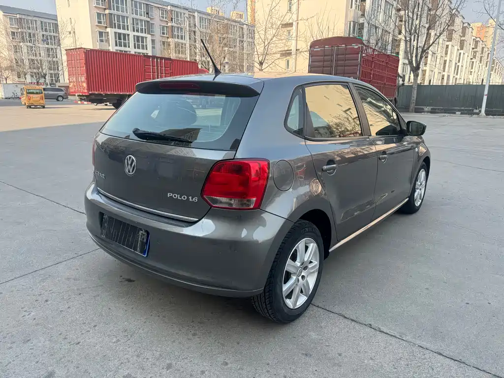 Volkswagen Volkswagen Polo 2011 1.6L Automatic Comfort Version 2011 - thumbnail 15
