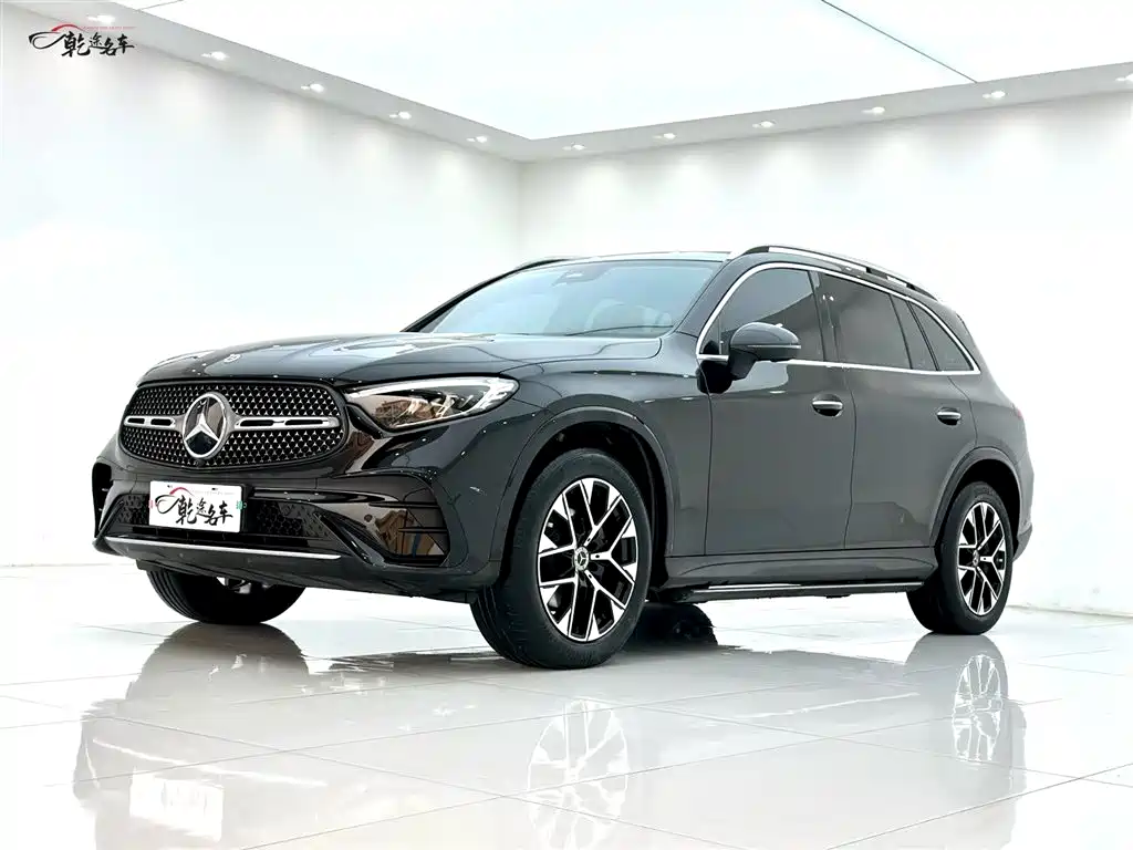 Mercedes-Benz Mercedes-Benz GLC 2023 GLC 260 L 4MATIC Luxury 5-Seat 2024