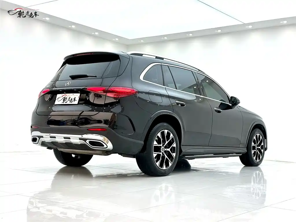 Mercedes-Benz Mercedes-Benz GLC 2023 GLC 260 L 4MATIC Luxury 5-Seat 2024 - thumbnail 7
