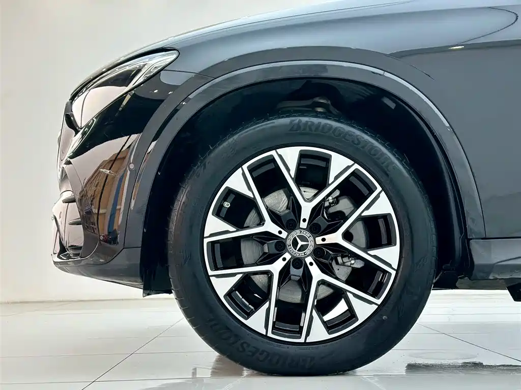 Mercedes-Benz Mercedes-Benz GLC 2023 GLC 260 L 4MATIC Luxury 5-Seat 2024 - thumbnail 9