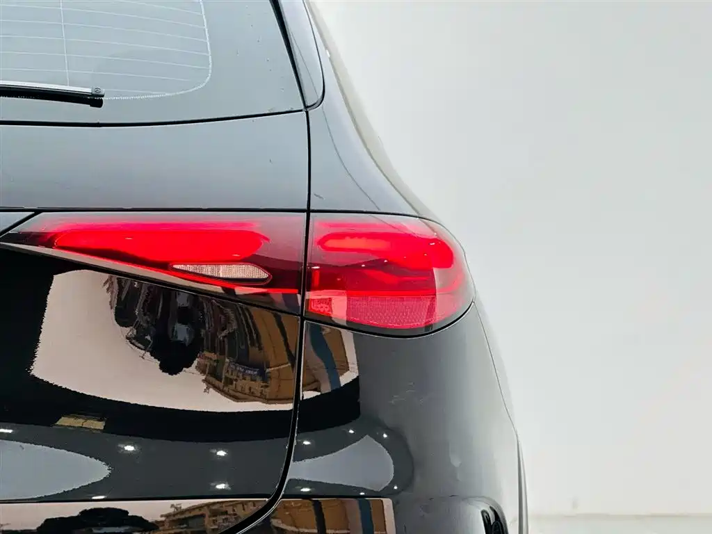 Mercedes-Benz Mercedes-Benz GLC 2023 GLC 260 L 4MATIC Luxury 5-Seat 2024 - thumbnail 13