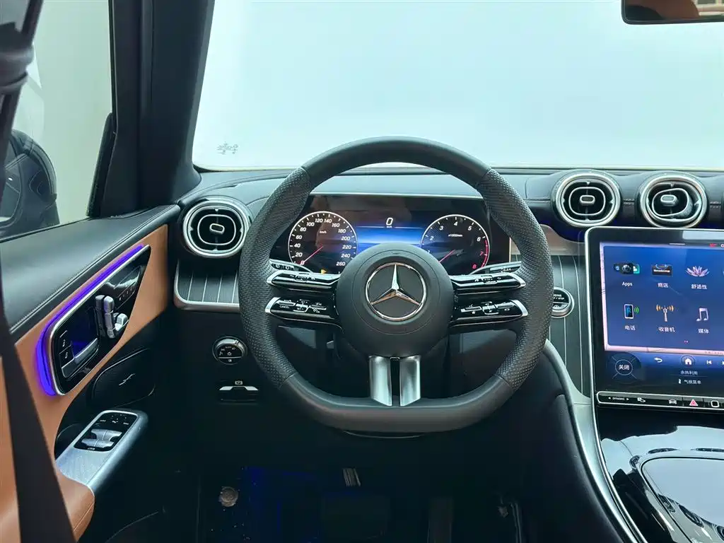 Mercedes-Benz Mercedes-Benz GLC 2023 GLC 260 L 4MATIC Luxury 5-Seat 2024 - thumbnail 19
