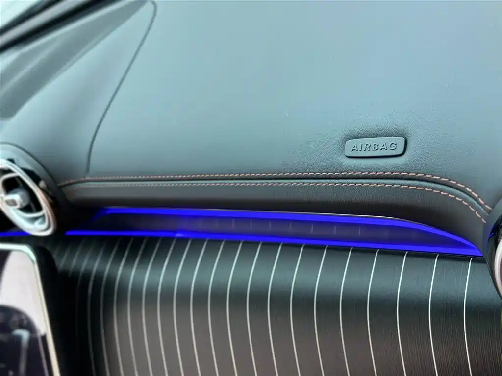 Mercedes-Benz Mercedes-Benz GLC 2023 GLC 260 L 4MATIC Luxury 5-Seat 2024 - thumbnail 23