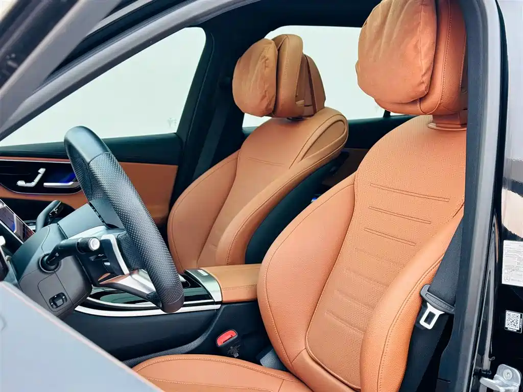 Mercedes-Benz Mercedes-Benz GLC 2023 GLC 260 L 4MATIC Luxury 5-Seat 2024 - thumbnail 24