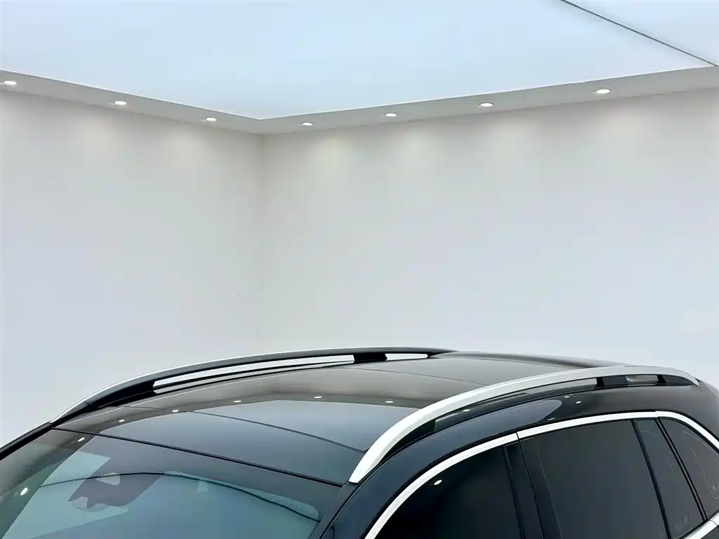 Mercedes-Benz Mercedes-Benz GLC 2023 GLC 260 L 4MATIC Luxury 5-Seat 2024 - thumbnail 26