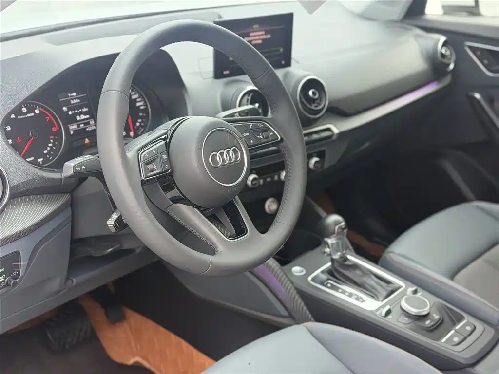 Audi Audi Q2L 2020 35 TFSI Fashion Elegant Model 2020 - thumbnail 9