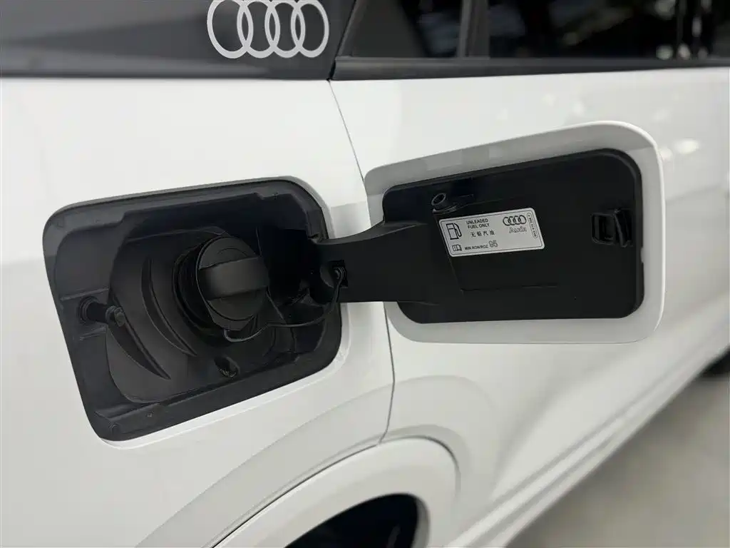 Audi Audi Q2L 2020 35 TFSI Fashion Elegant Model 2020 - thumbnail 29