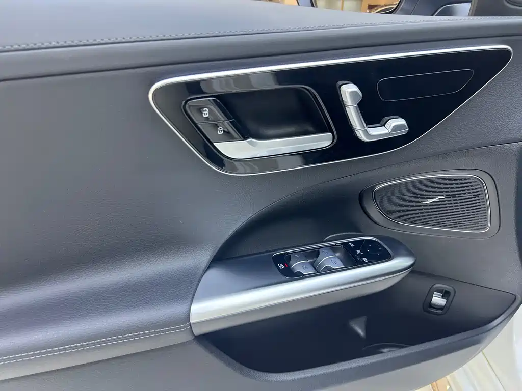 Mercedes-Benz Mercedes-Benz C-Class 2024 C 260 L Sport Edition 2024 - thumbnail 10