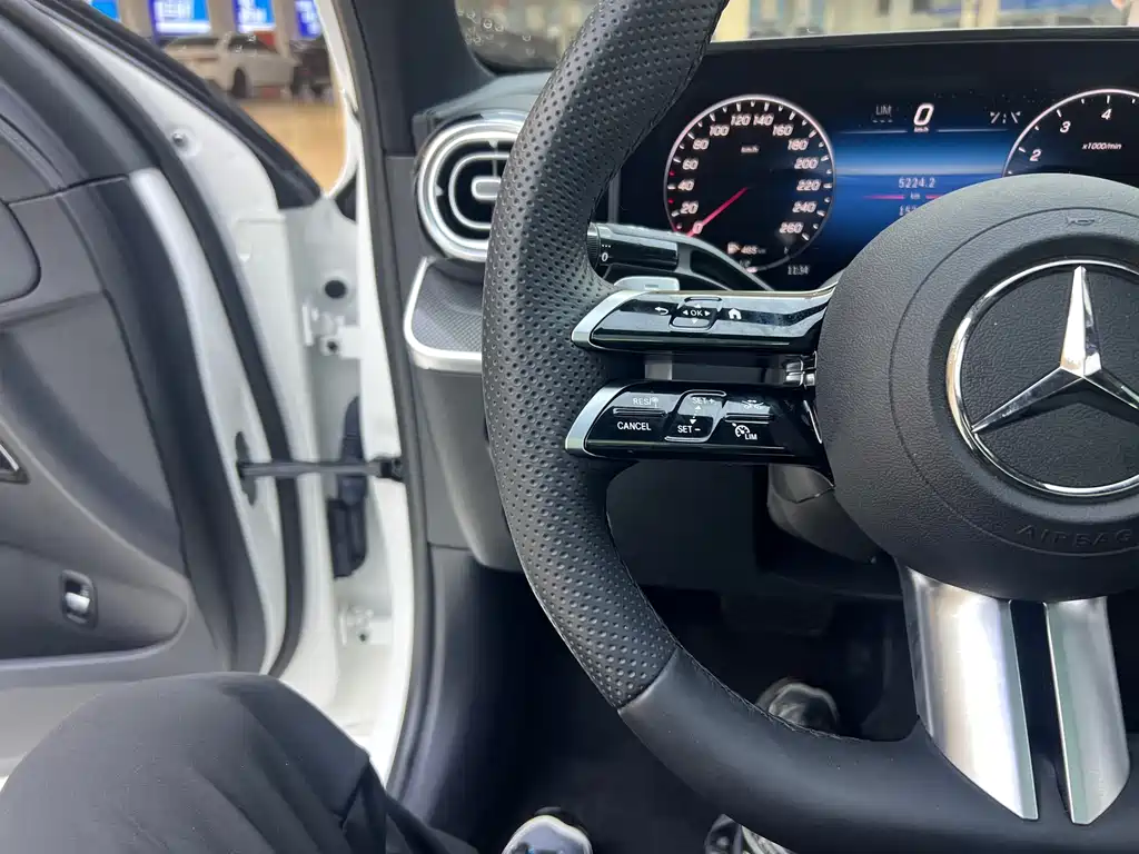 Mercedes-Benz Mercedes-Benz C-Class 2024 C 260 L Sport Edition 2024 - thumbnail 13