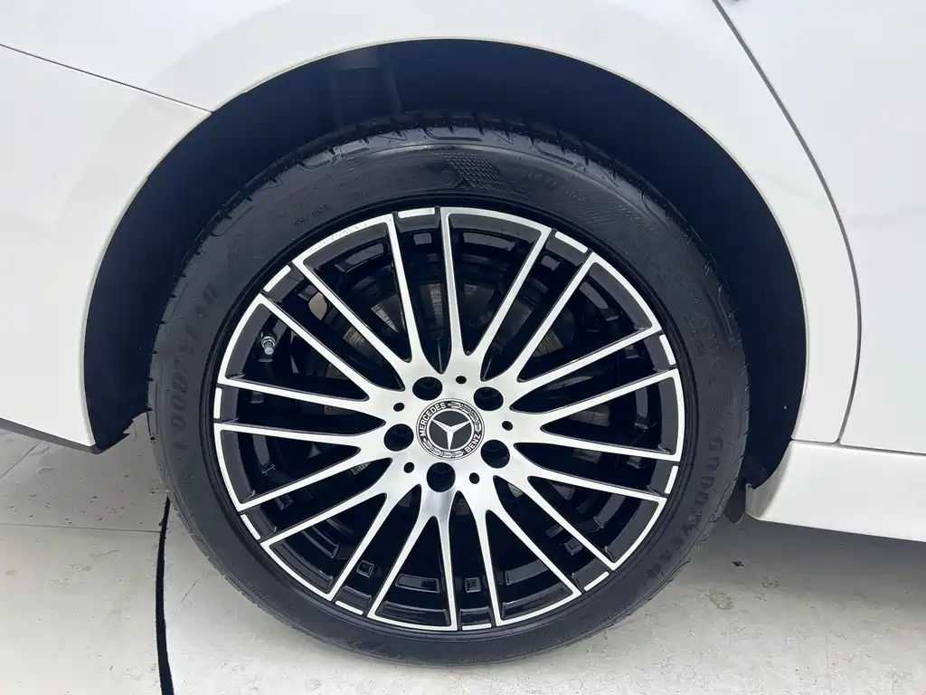 Mercedes-Benz Mercedes-Benz C-Class 2024 C 260 L Sport Edition 2024 - thumbnail 25