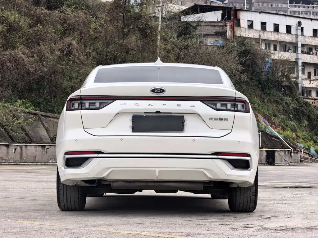 Ford Mondeo 2025 2.0T EcoBoost Luxury Edition 2024 - thumbnail 17