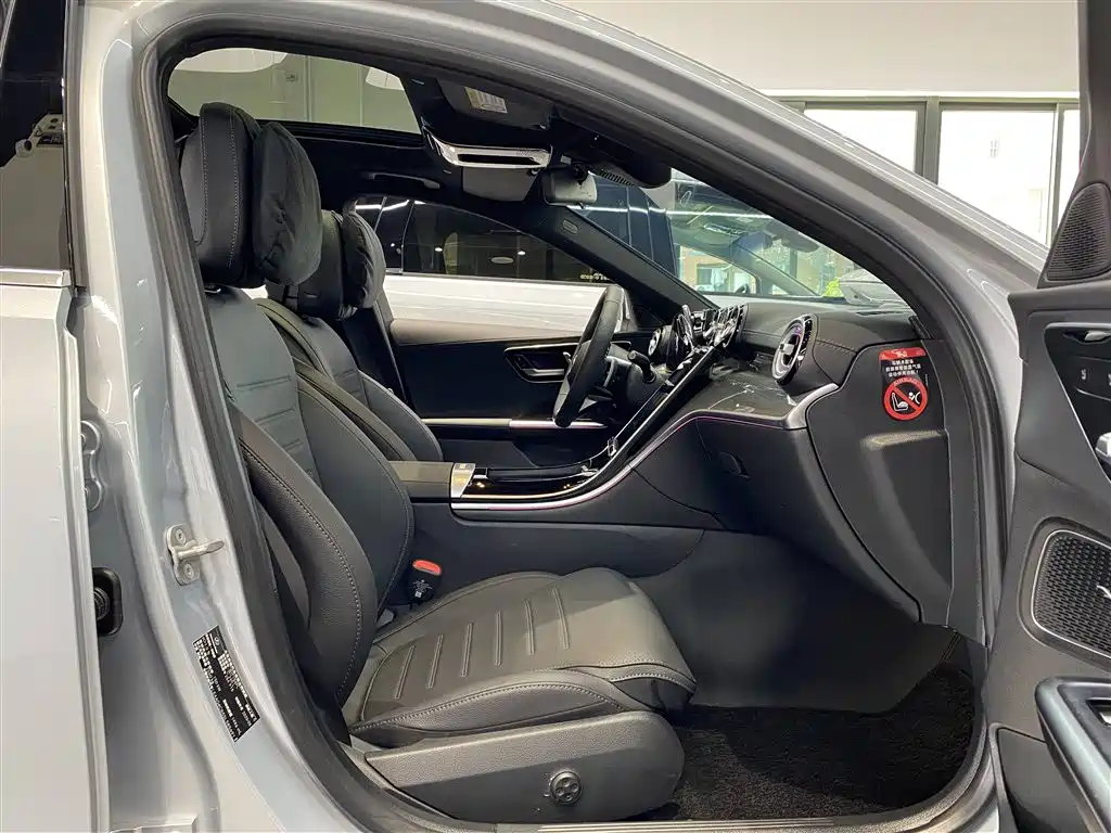 Mercedes-Benz Mercedes-Benz C-Class 2025 C 260 L Sport Edition 2025 - thumbnail 16