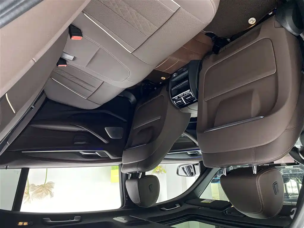 BMW BMW 5 Series 2022 Model Update 2 530Li Leading M Sport Package 2023 - thumbnail 7