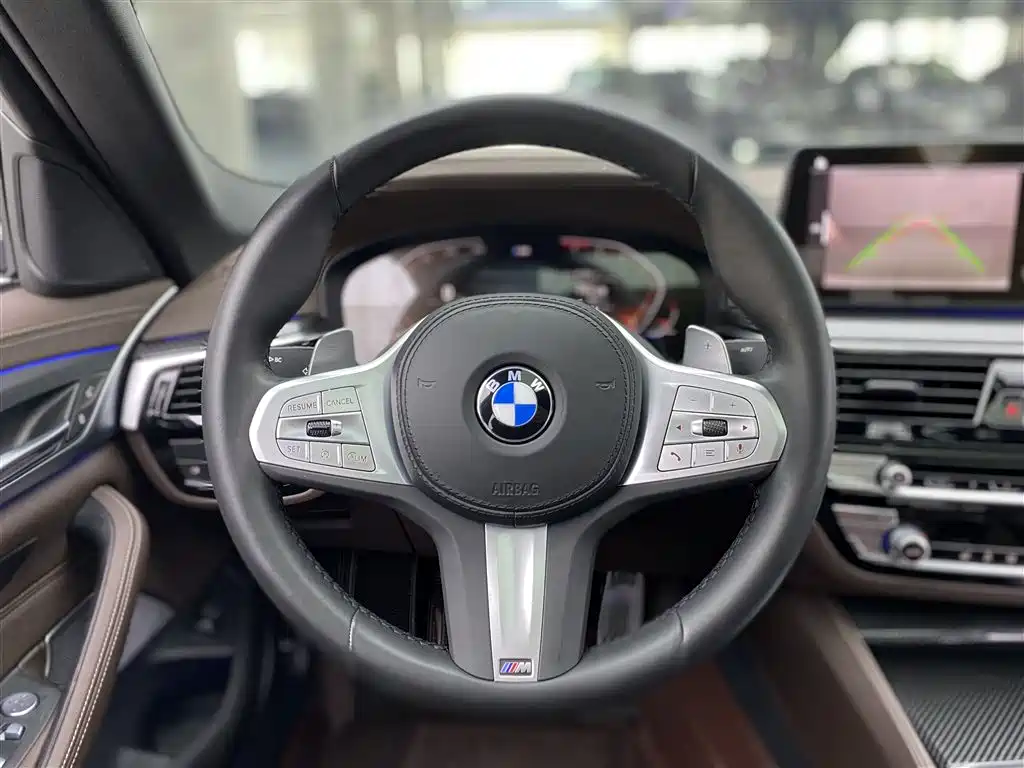 BMW BMW 5 Series 2022 Model Update 2 530Li Leading M Sport Package 2023 - thumbnail 14