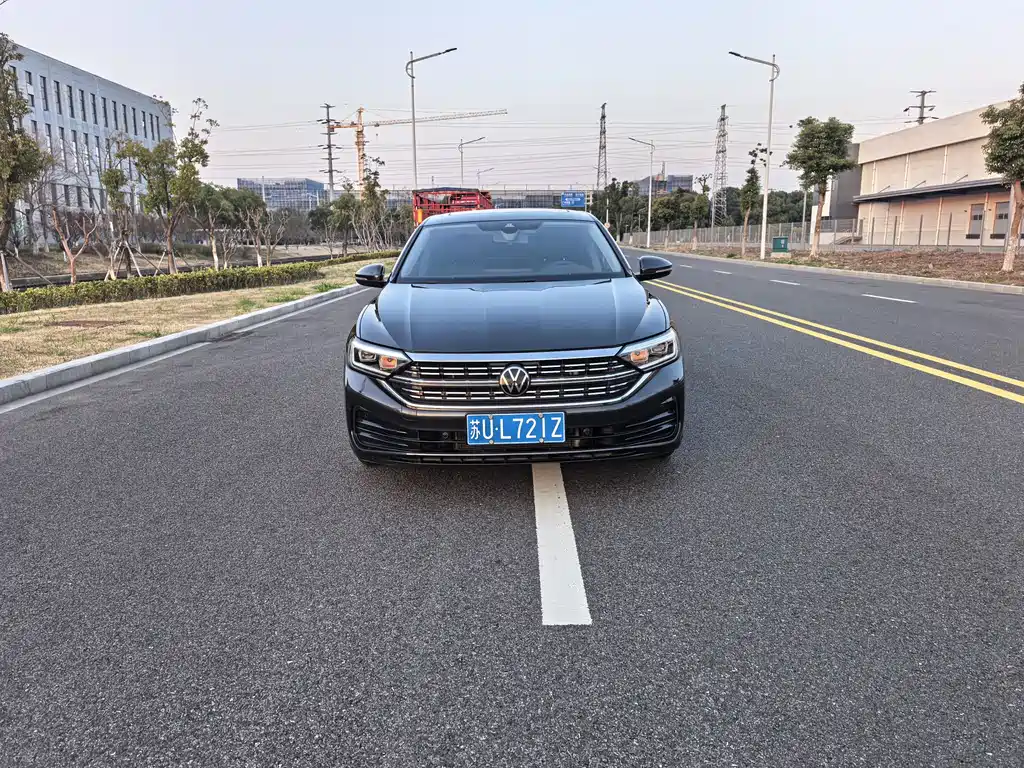 Volkswagen Volkswagen Sagitar 2023 300TSI DSG Comfortline 2023 - thumbnail 2