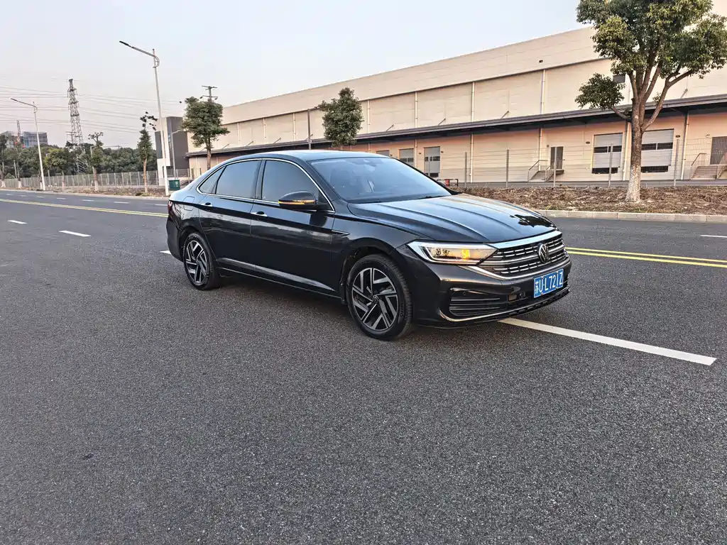 Volkswagen Volkswagen Sagitar 2023 300TSI DSG Comfortline 2023 - thumbnail 3