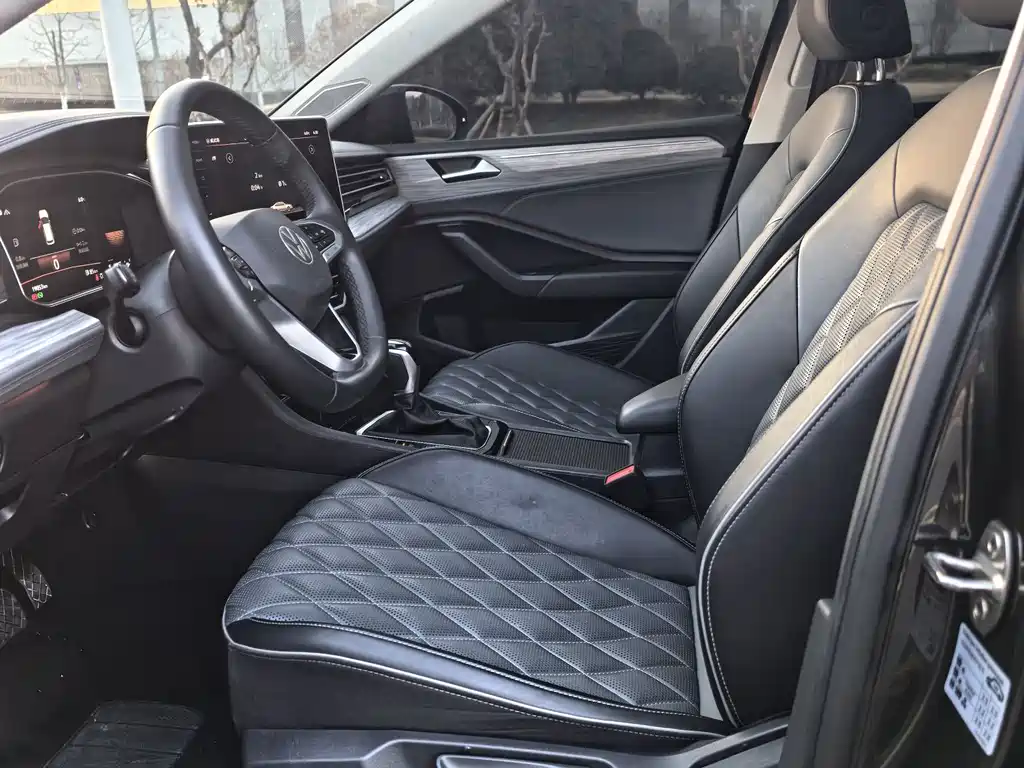 Volkswagen Volkswagen Sagitar 2023 300TSI DSG Comfortline 2023 - thumbnail 4