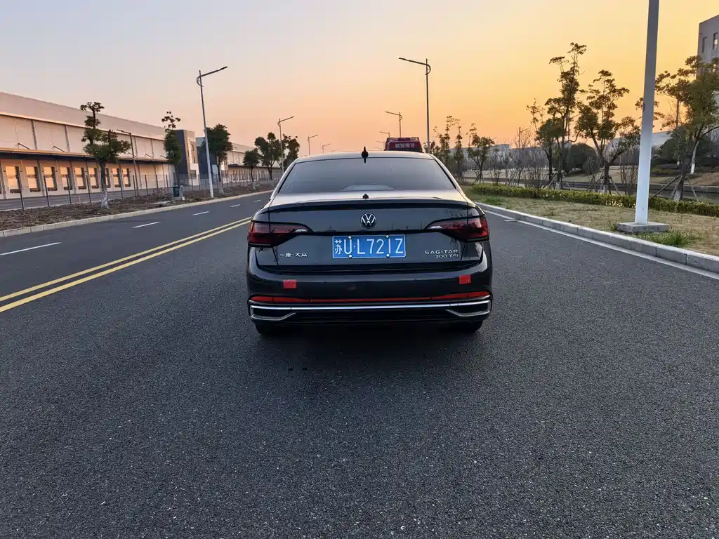 Volkswagen Volkswagen Sagitar 2023 300TSI DSG Comfortline 2023 - thumbnail 13