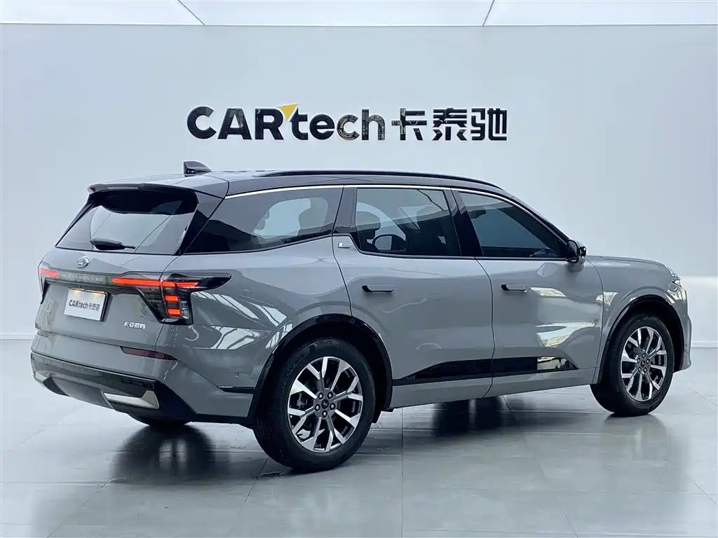 Ford Ford Edge 2023 Edge L 2.0T EcoBoost AWD 7-seater Premium Edition 2024 - thumbnail 4