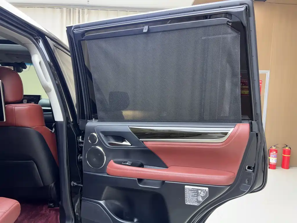 Lexus Lexus LX 570 2017 Model Canadian Specification 2019 - thumbnail 4