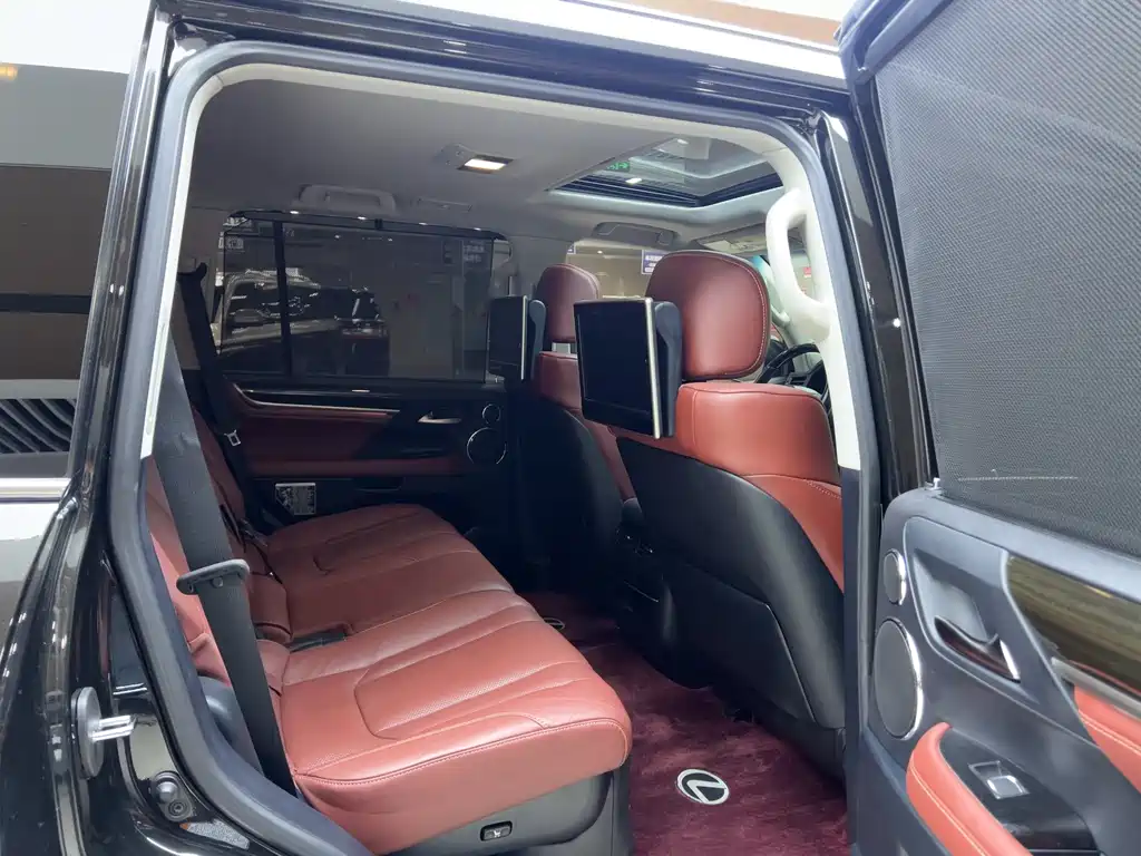 Lexus Lexus LX 570 2017 Model Canadian Specification 2019 - thumbnail 5