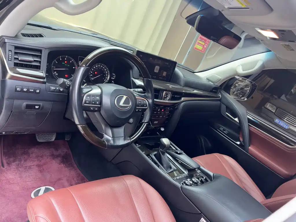 Lexus Lexus LX 570 2017 Model Canadian Specification 2019 - thumbnail 9