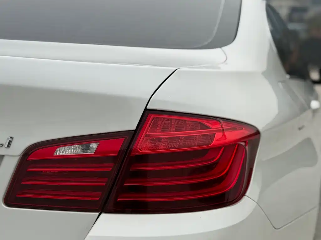 BMW BMW 5 Series 2017 520Li Elegant 2017 - thumbnail 17