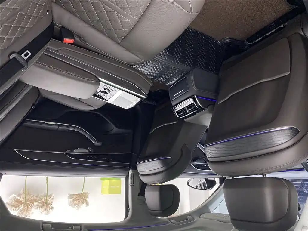 Audi Audi A8 2024 A8L 50 TFSI quattro Premium Selection 2024 - thumbnail 7