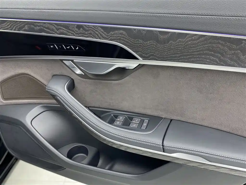 Audi Audi A8 2024 A8L 50 TFSI quattro Premium Selection 2024 - thumbnail 24