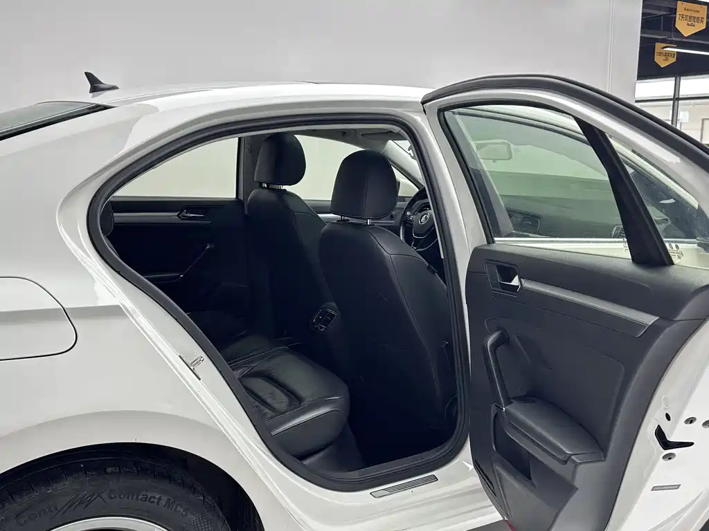 Volkswagen Lamando 2015 280TSI DSG Comfort Edition 2016 - thumbnail 9