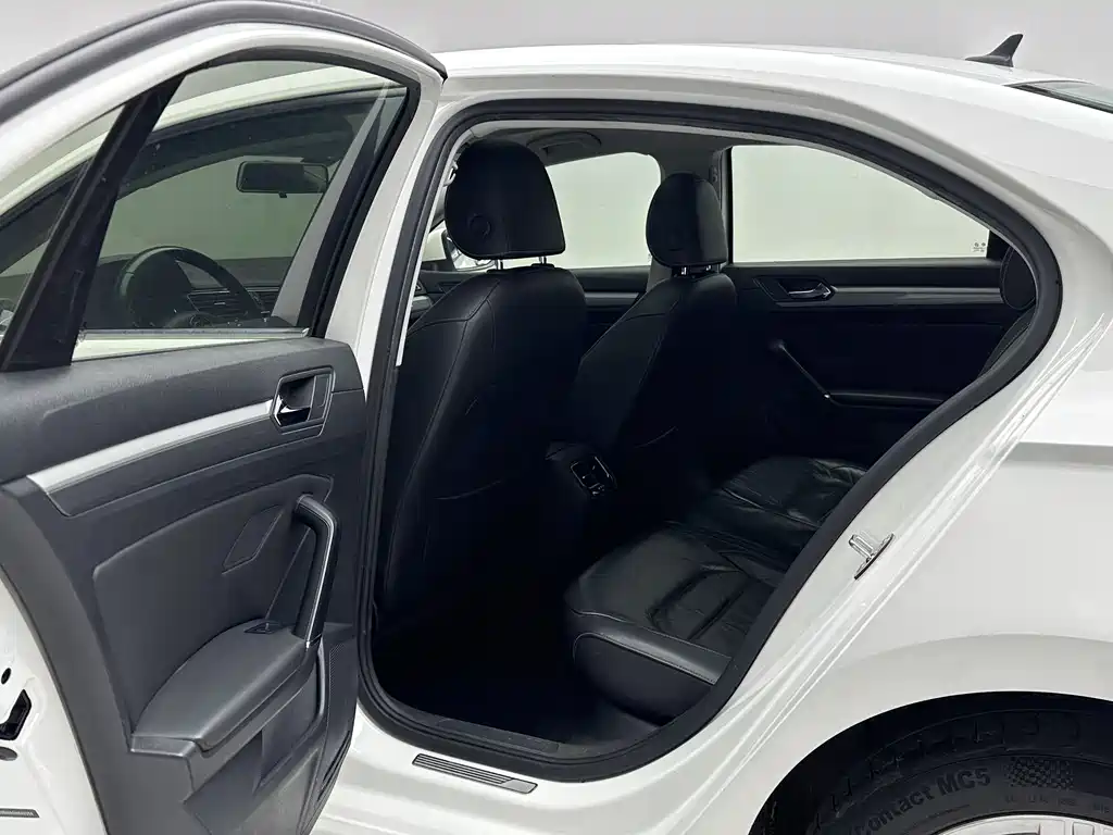 Volkswagen Lamando 2015 280TSI DSG Comfort Edition 2016 - thumbnail 12
