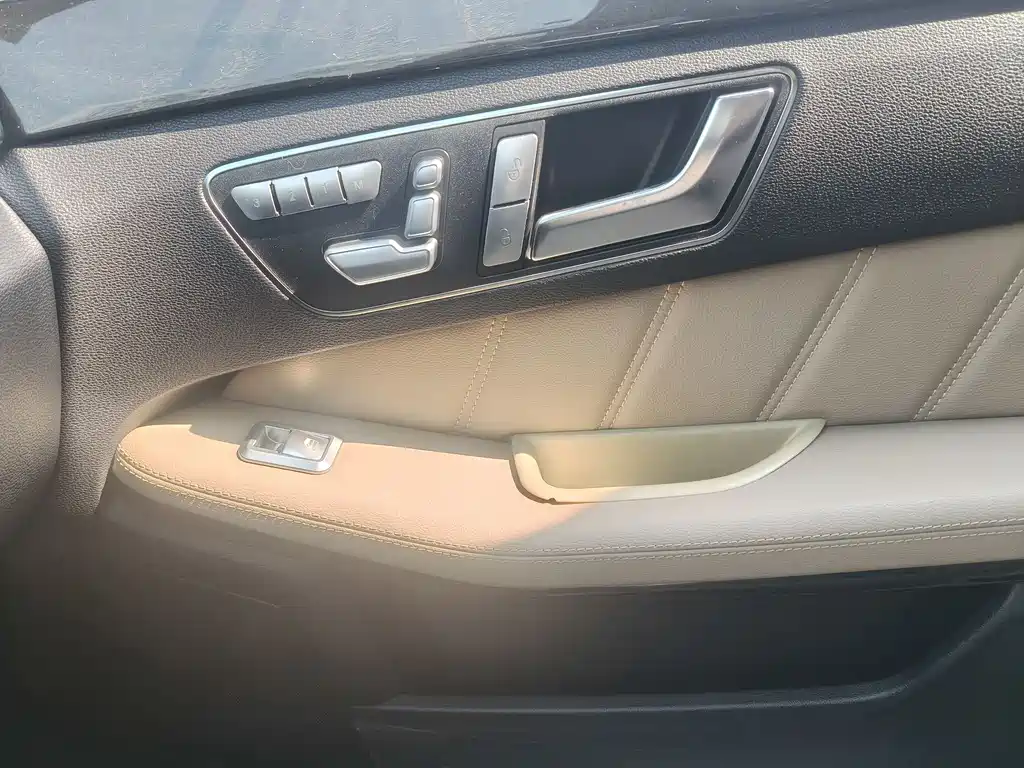 Mercedes-Benz Mercedes-Benz E-Class 2012 E 260 L CGI Fashion Edition 2012 - thumbnail 15