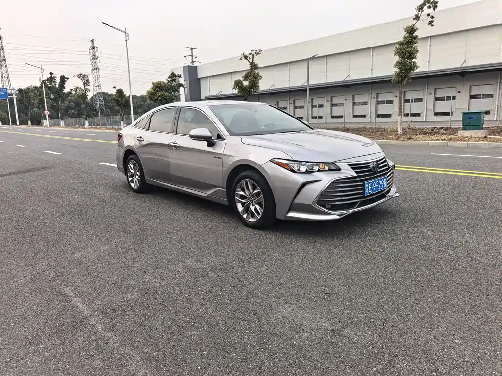 Toyota Toyota Avalon 2019 Model Hybrid 2.5L Luxury Edition China V 2020 - thumbnail 3