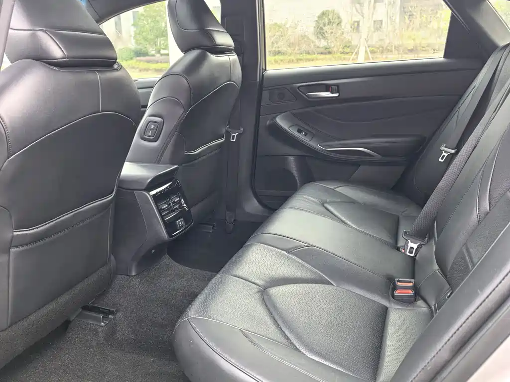 Toyota Toyota Avalon 2019 Model Hybrid 2.5L Luxury Edition China V 2020 - thumbnail 5