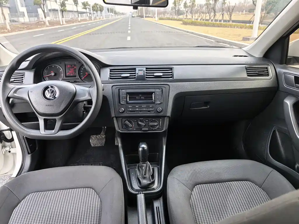 Volkswagen Volkswagen Santana 2021 1.5L Automatic Fashion Edition 2023 - thumbnail 9