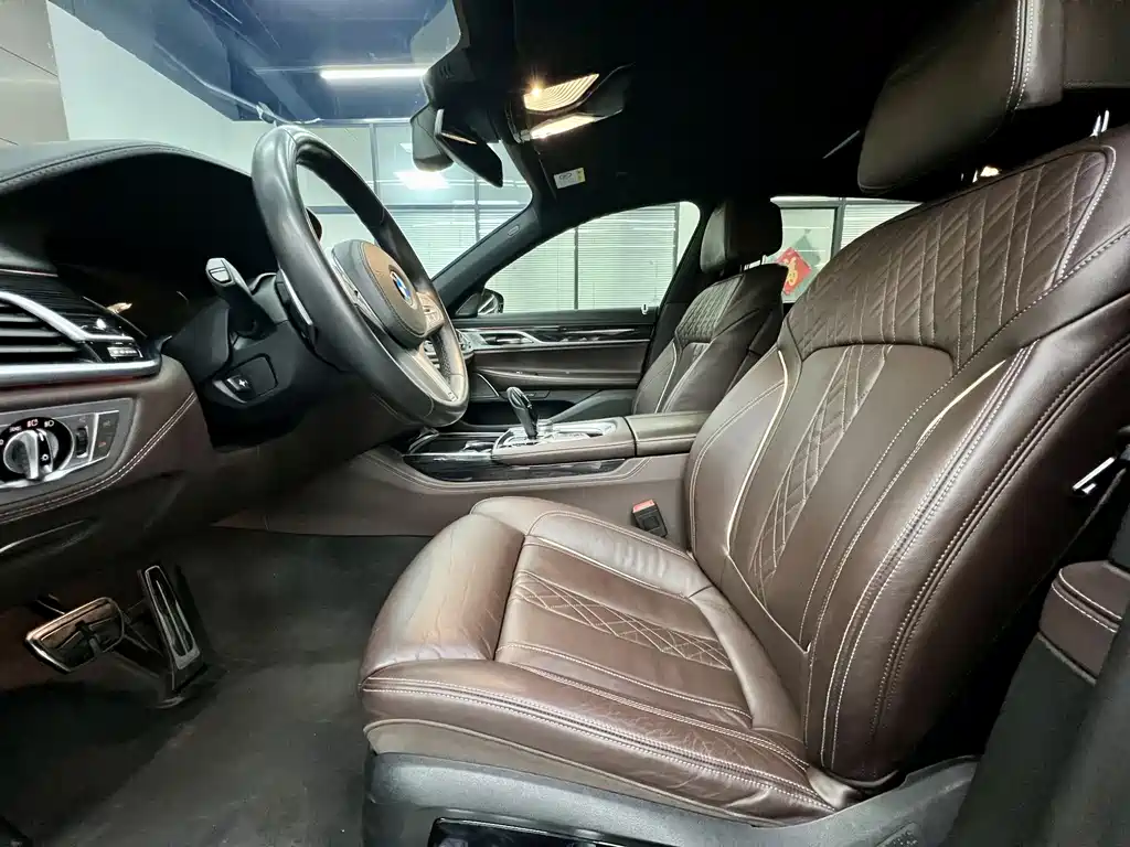 BMW BMW 7 Series 2021 730Li M Sport Package 2021 - thumbnail 4