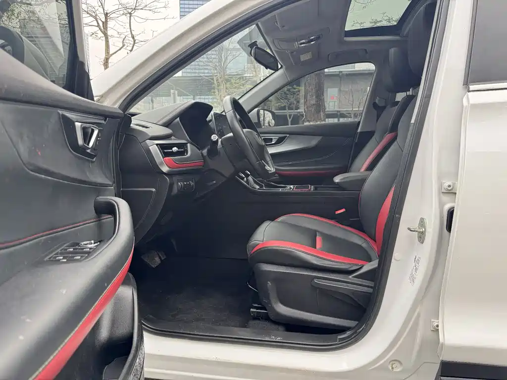Chery Chery Tiggo 5x 2021 Super Hero Edition 1.5L CVT Luxury 2021 - thumbnail 4