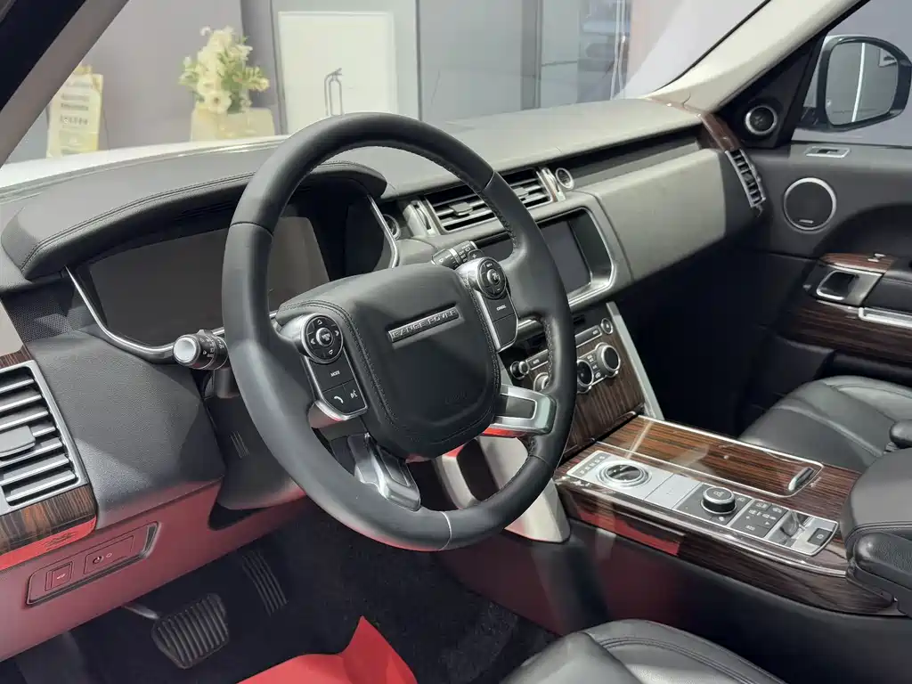Land Rover Range Rover 2017 3.0 SC V6 Vogue 2018 - thumbnail 13