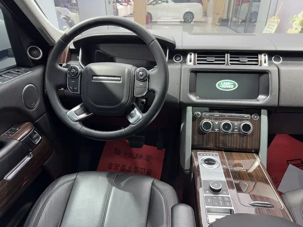 Land Rover Range Rover 2017 3.0 SC V6 Vogue 2018 - thumbnail 16