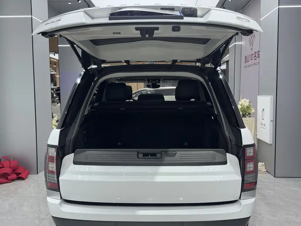 Land Rover Range Rover 2017 3.0 SC V6 Vogue 2018 - thumbnail 22