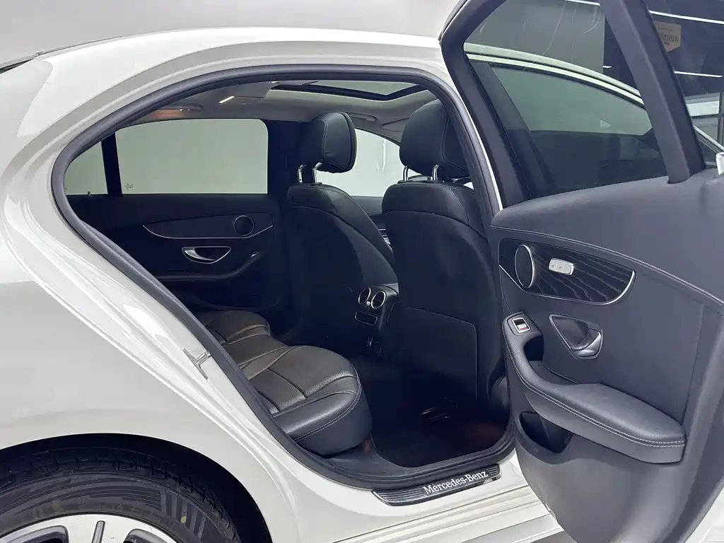 Mercedes-Benz Mercedes-Benz C-Class 2020 Facelift C 260 L Sport Edition 2021 - thumbnail 11